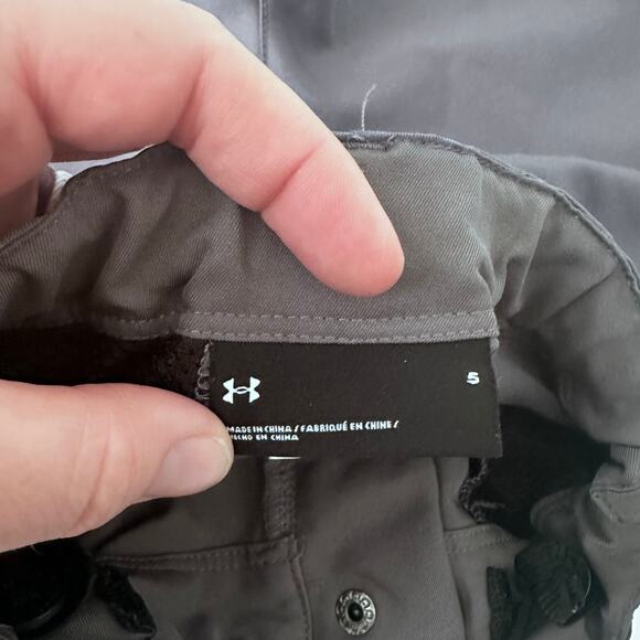 Under Armour Golf Shorts - Picture 3 of 5